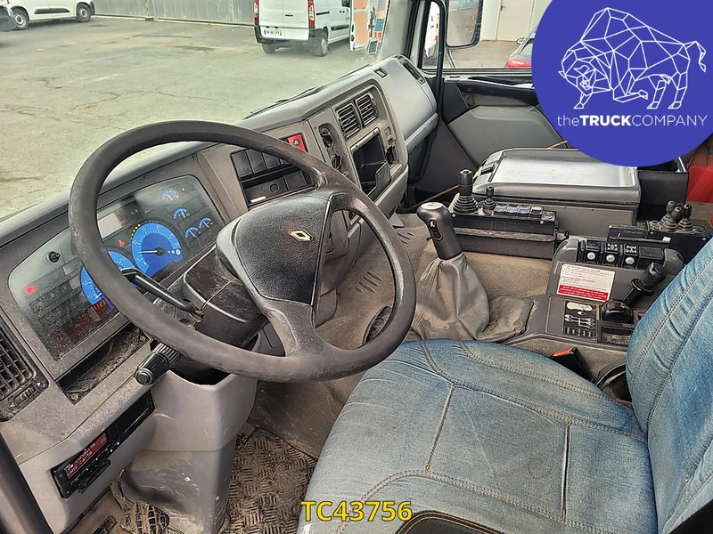 Renault Kerax 370 - Camião transportador de contêineres/ Caixa móvel: foto 2 Renault Kerax 370 - Camião transportador de contêineres/ Caixa móvel: foto 2