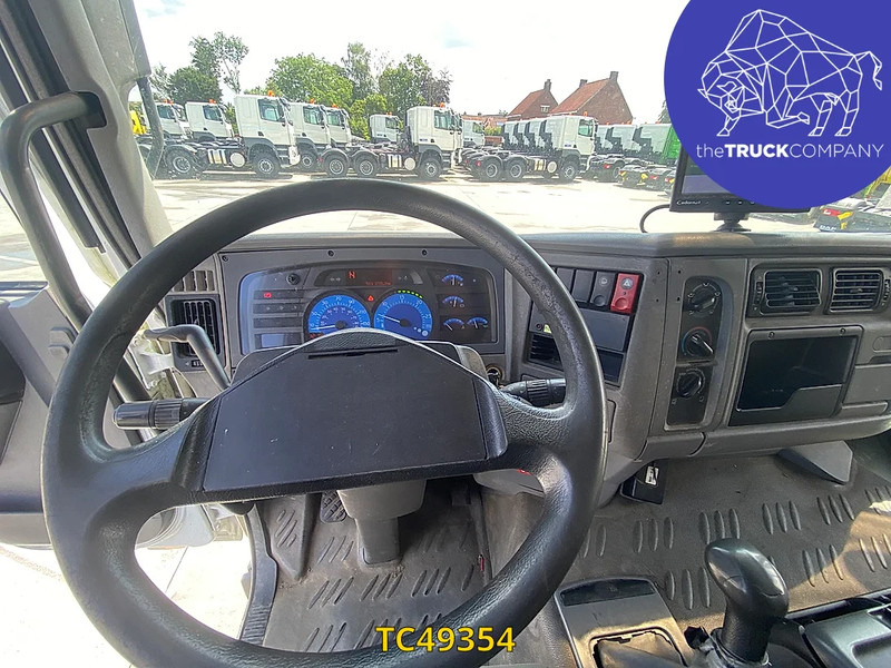Renault Premium 270 - Camião cisterna: foto 5 Renault Premium 270 - Camião cisterna: foto 5