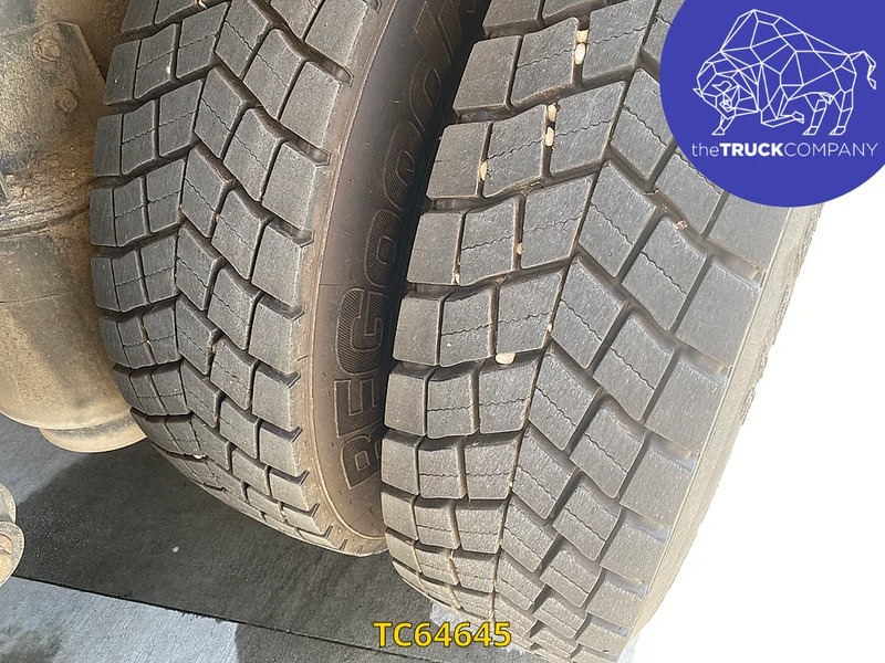 Renault Premium 340 6X2 - Caminhão de lixo: foto 4 Renault Premium 340 6X2 - Caminhão de lixo: foto 4