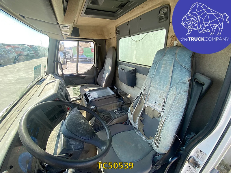 Renault Premium 385 - Camião furgão: foto 2 Renault Premium 385 - Camião furgão: foto 2