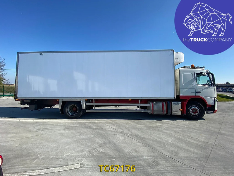 Volvo FM 330 - Camião frigorífico: foto 2 Volvo FM 330 - Camião frigorífico: foto 2