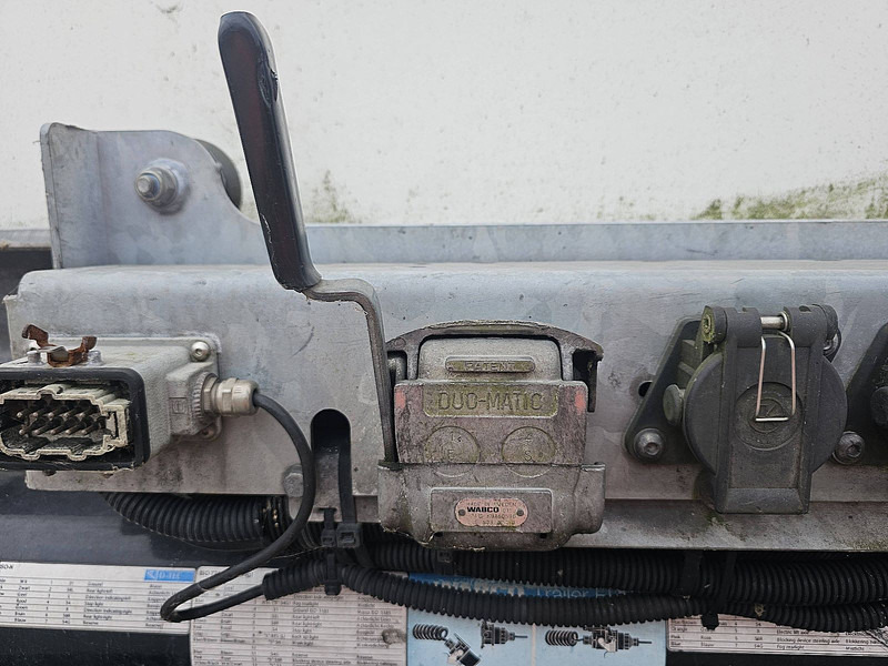 Semi-reboque furgão D-Tec CTD-35-02B COMPLETE LZV COMBI: foto 13 Semi-reboque furgão D-Tec CTD-35-02B COMPLETE LZV COMBI: foto 13