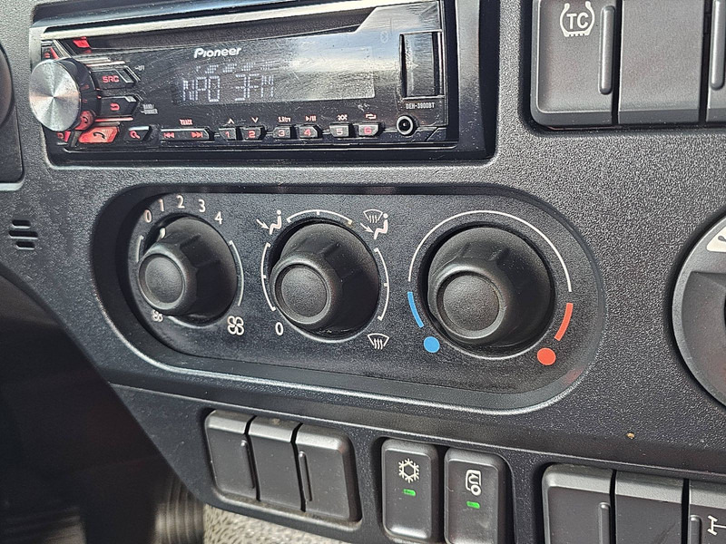 Camião chassi DAF CF 290 SPACECAB WB 570: foto 9