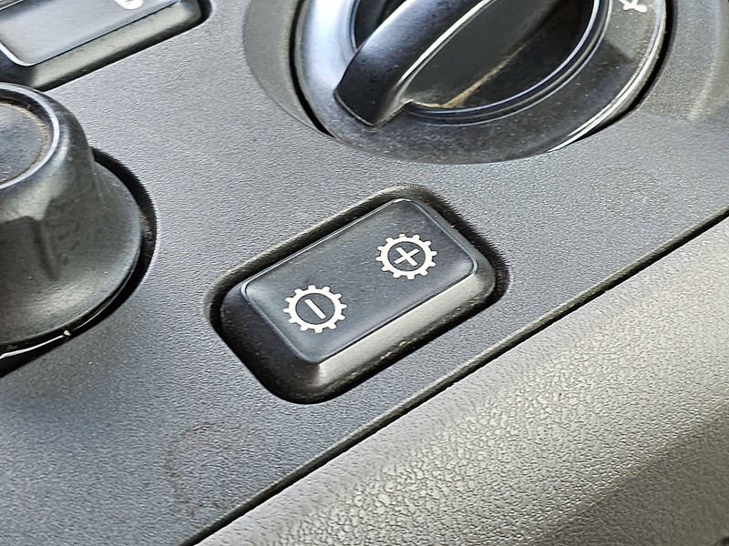 Camião de lona DAF LF 290 16T: foto 10