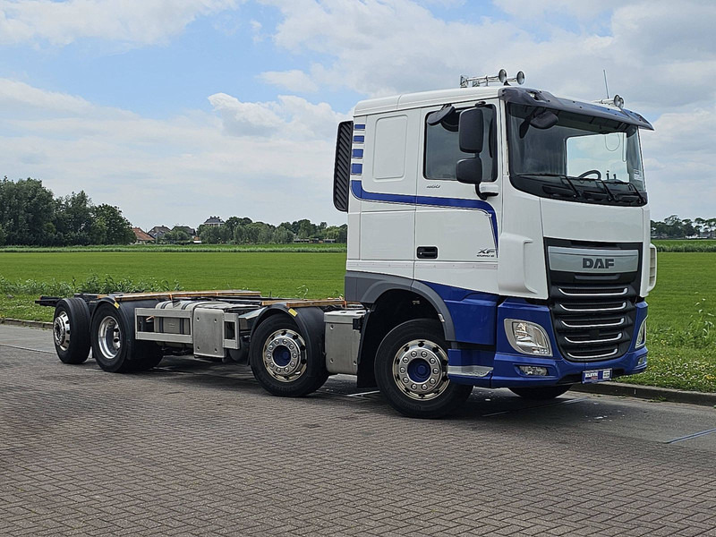 DAF XF 460 8X2 MAN. INT. ADR - Camião chassi: foto 5 DAF XF 460 8X2 MAN. INT. ADR - Camião chassi: foto 5