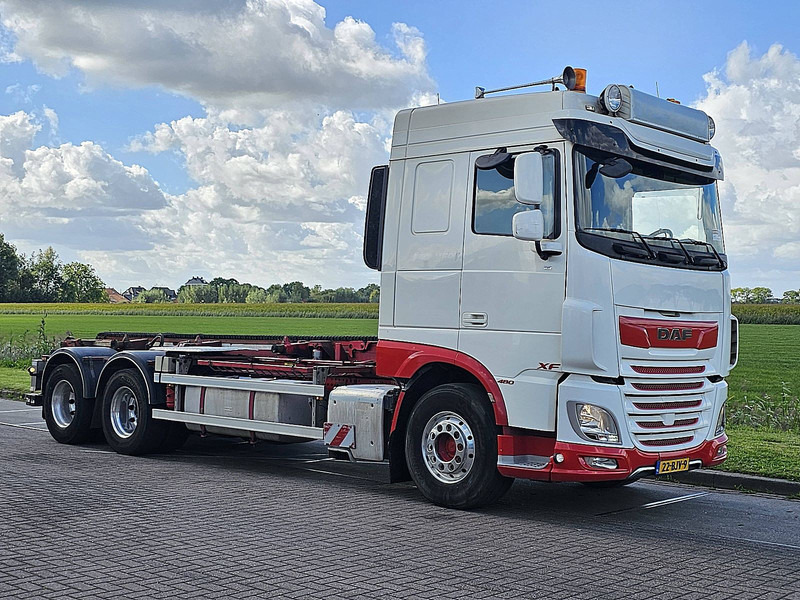 DAF XF 480 6X2 FAS TRANSLIFT - Camião com sistema de cabo: foto 5 DAF XF 480 6X2 FAS TRANSLIFT - Camião com sistema de cabo: foto 5