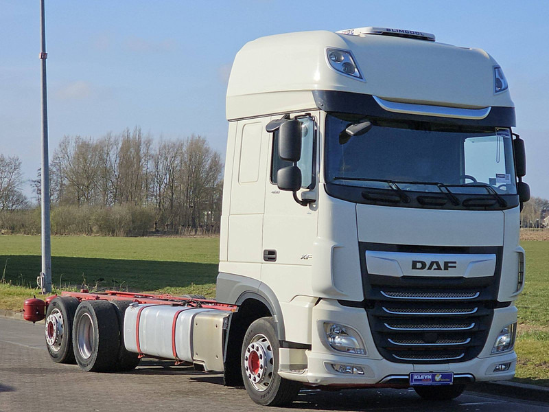 DAF XF 480 SSC 6X2 FAR INTARDER - Camião chassi: foto 5 DAF XF 480 SSC 6X2 FAR INTARDER - Camião chassi: foto 5