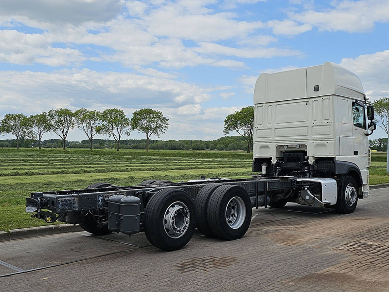 DAF XF 480 SSC 6X2 FAR INTARDER - Camião chassi: foto 3 DAF XF 480 SSC 6X2 FAR INTARDER - Camião chassi: foto 3
