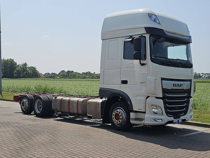 DAF XF 480 SSC 6X2 FAR INTARDER - Camião chassi: foto 5 DAF XF 480 SSC 6X2 FAR INTARDER - Camião chassi: foto 5