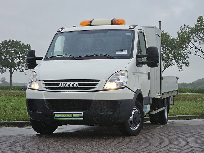 Iveco Daily 40C15 XL FASSI laadkraan - Carrinha de caixa aberta: foto 1 Iveco Daily 40C15 XL FASSI laadkraan - Carrinha de caixa aberta: foto 1