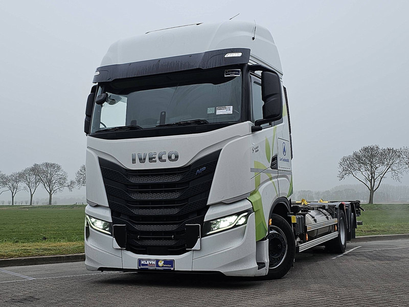 Iveco S-WAY AS260S46 LNG INT. STEERAXLE - Camião transportador de contêineres/ Caixa móvel: foto 1 Iveco S-WAY AS260S46 LNG INT. STEERAXLE - Camião transportador de contêineres/ Caixa móvel: foto 1