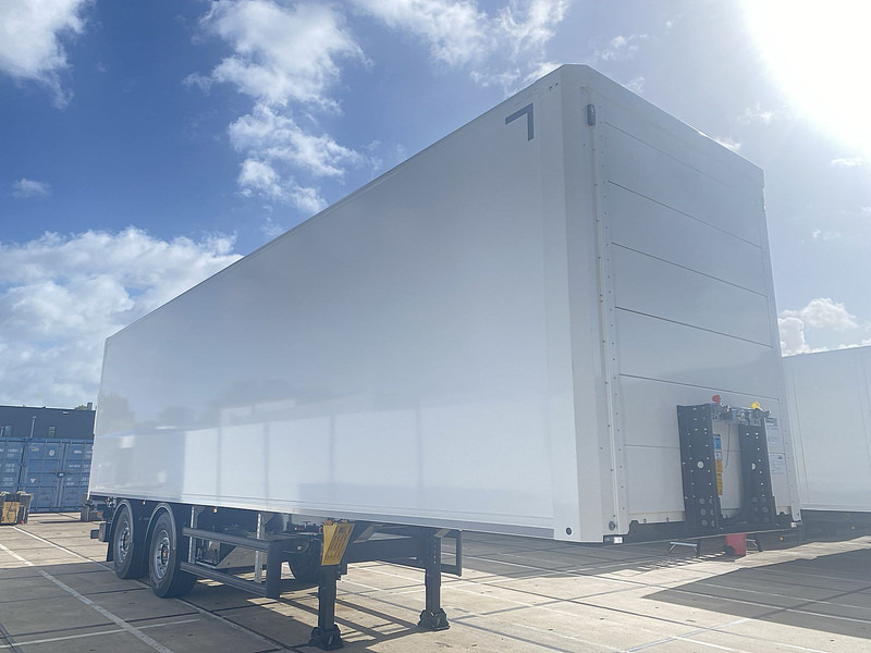 KLEYN TRAILERS TFSH 18 KOFFER - Semi-reboque furgão: foto 3 KLEYN TRAILERS TFSH 18 KOFFER - Semi-reboque furgão: foto 3