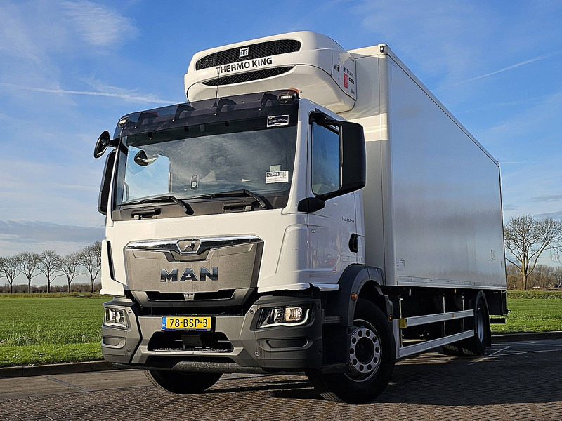 MAN 18.250 TGM BI-TEMP TAILLIFT - Camião frigorífico: foto 1 MAN 18.250 TGM BI-TEMP TAILLIFT - Camião frigorífico: foto 1