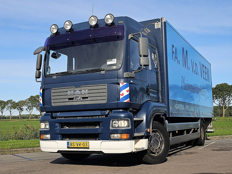 MAN 18.320 TGA LX LIFT NL-TRUCK - Camião furgão: foto 1 MAN 18.320 TGA LX LIFT NL-TRUCK - Camião furgão: foto 1