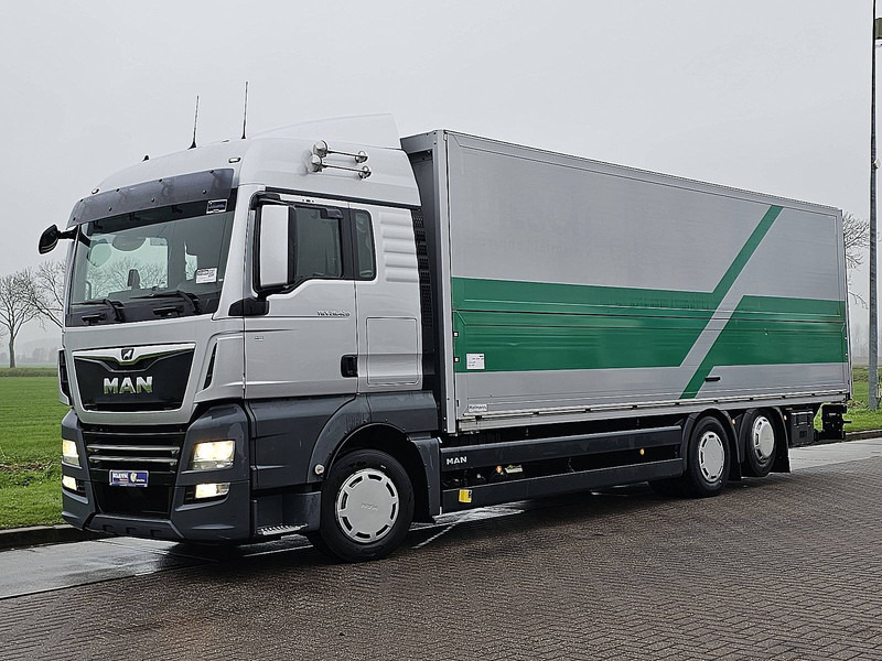 MAN 26.420 TGX - Camião furgão: foto 2 MAN 26.420 TGX - Camião furgão: foto 2