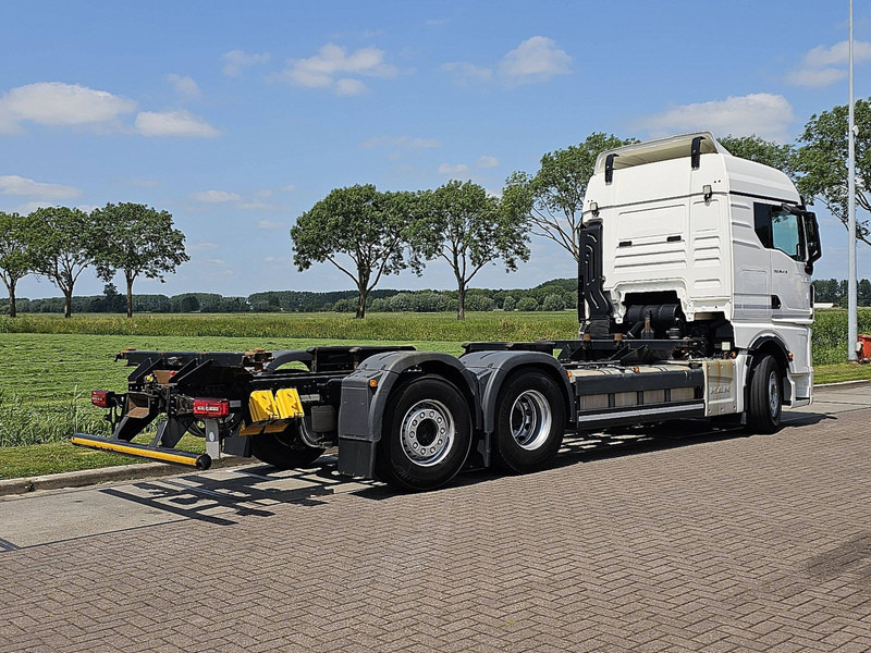 MAN 26.470 TGX - Camião transportador de contêineres/ Caixa móvel: foto 3 MAN 26.470 TGX - Camião transportador de contêineres/ Caixa móvel: foto 3