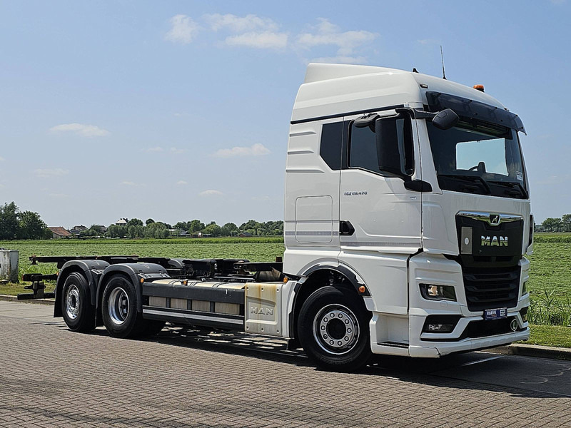 MAN 26.470 TGX TG3 6X2-4 STEERAXLE - Camião transportador de contêineres/ Caixa móvel: foto 5 MAN 26.470 TGX TG3 6X2-4 STEERAXLE - Camião transportador de contêineres/ Caixa móvel: foto 5