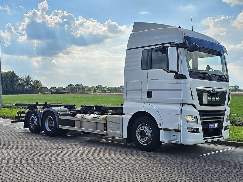 MAN 26.500 TGX - Camião transportador de contêineres/ Caixa móvel: foto 5 MAN 26.500 TGX - Camião transportador de contêineres/ Caixa móvel: foto 5