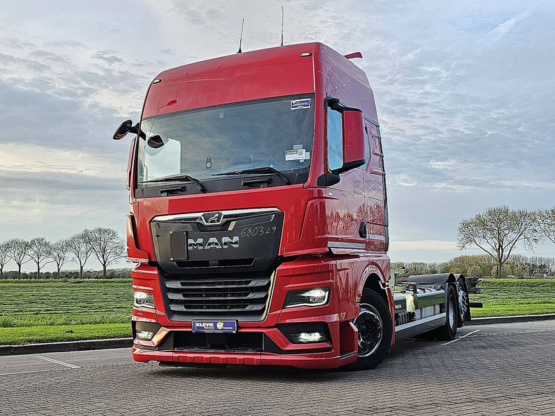 MAN 26.510 TGX - Camião transportador de contêineres/ Caixa móvel: foto 1 MAN 26.510 TGX - Camião transportador de contêineres/ Caixa móvel: foto 1