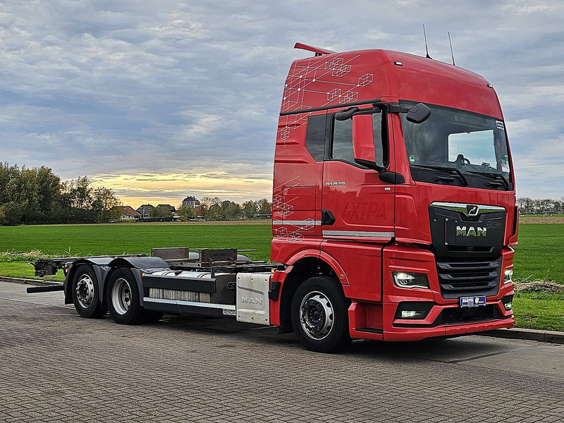 MAN 26.510 TGX - Camião transportador de contêineres/ Caixa móvel: foto 5 MAN 26.510 TGX - Camião transportador de contêineres/ Caixa móvel: foto 5