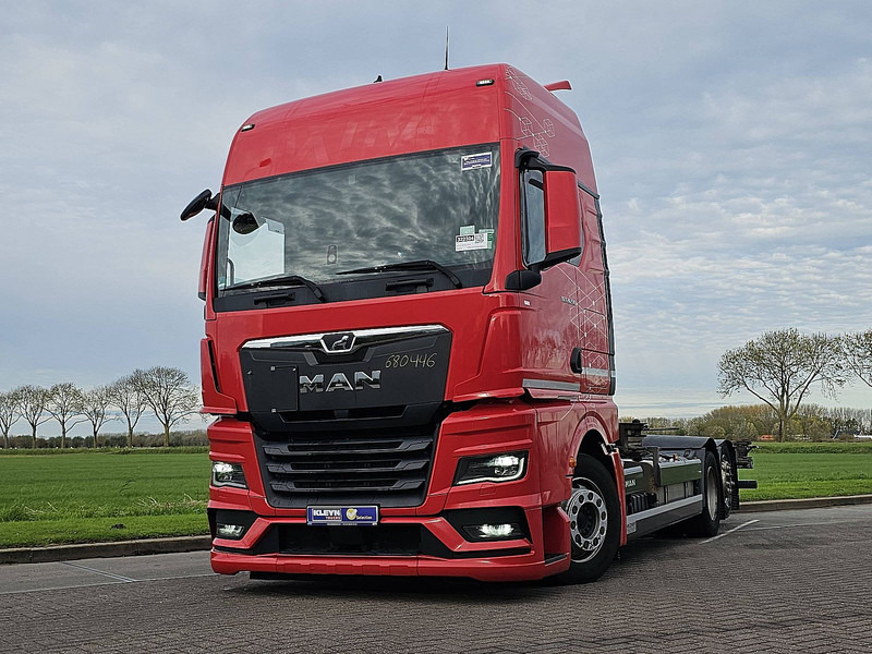 MAN 26.510 TGX - Camião transportador de contêineres/ Caixa móvel: foto 1 MAN 26.510 TGX - Camião transportador de contêineres/ Caixa móvel: foto 1