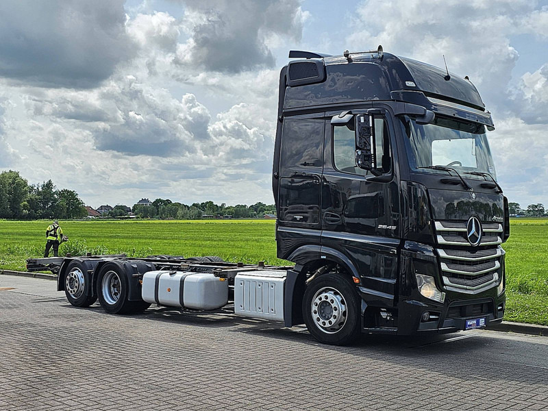 Mercedes-Benz ACTROS 2540 - Camião transportador de contêineres/ Caixa móvel: foto 5 Mercedes-Benz ACTROS 2540 - Camião transportador de contêineres/ Caixa móvel: foto 5