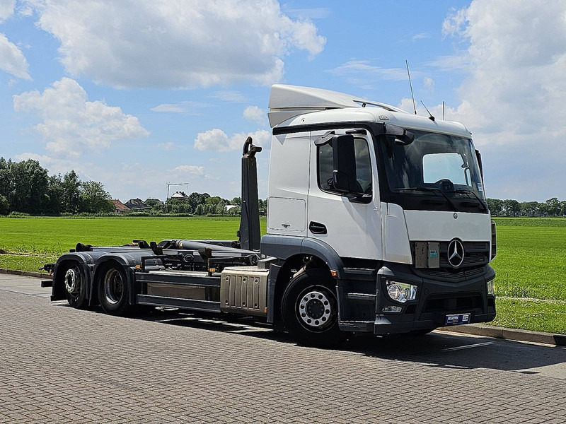 Mercedes-Benz ACTROS 2543 6X2 STEERAXLE HOOK - Camião polibenne: foto 5 Mercedes-Benz ACTROS 2543 6X2 STEERAXLE HOOK - Camião polibenne: foto 5