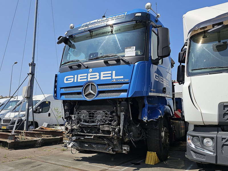 Mercedes-Benz ACTROS 2548 - Camião de caixa aberta/ Plataforma, Camião grua: foto 1 Mercedes-Benz ACTROS 2548 - Camião de caixa aberta/ Plataforma, Camião grua: foto 1