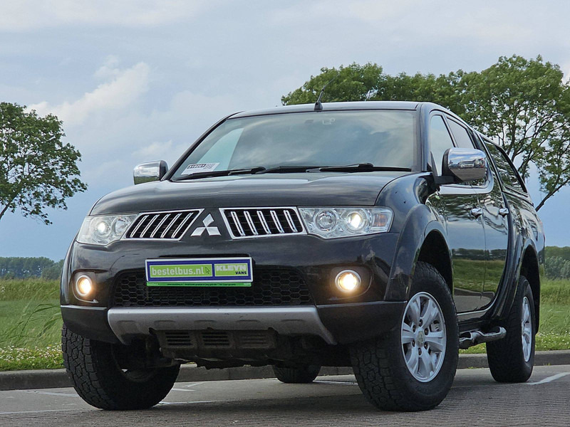 Mitsubishi L200 2.5 clima 4X4 RHD - Pick-up: foto 1 Mitsubishi L200 2.5 clima 4X4 RHD - Pick-up: foto 1