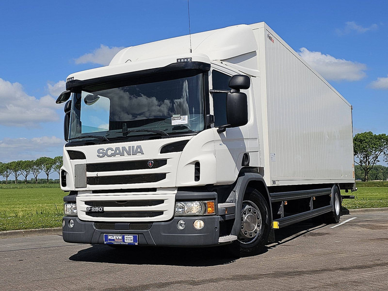 Scania P250 4X2 HNB 2.5 LIFT - Camião furgão: foto 1 Scania P250 4X2 HNB 2.5 LIFT - Camião furgão: foto 1