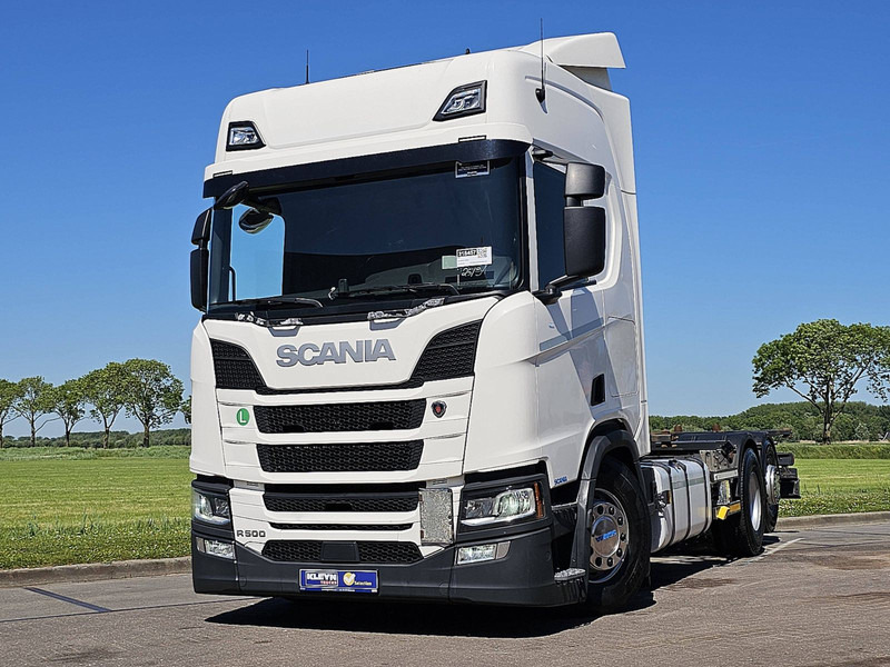 Scania R450 6x2*4 - Camião transportador de contêineres/ Caixa móvel: foto 1 Scania R450 6x2*4 - Camião transportador de contêineres/ Caixa móvel: foto 1