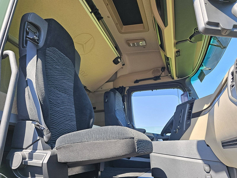 Locação financeira de Mercedes-Benz ACTROS 1846 4X4 HAD PTO+HYDR. Mercedes-Benz ACTROS 1846 4X4 HAD PTO+HYDR.: foto 7 Locação financeira de Mercedes-Benz ACTROS 1846 4X4 HAD PTO+HYDR. Mercedes-Benz ACTROS 1846 4X4 HAD PTO+HYDR.: foto 7