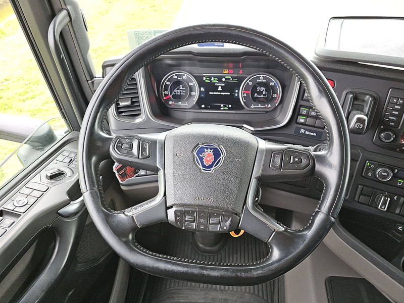 Fotografia de interior 2: Tractor Scania R500 CR20N ALCOA LED RET.