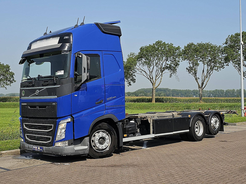 Volvo FH 500 - Camião transportador de contêineres/ Caixa móvel: foto 2 Volvo FH 500 - Camião transportador de contêineres/ Caixa móvel: foto 2