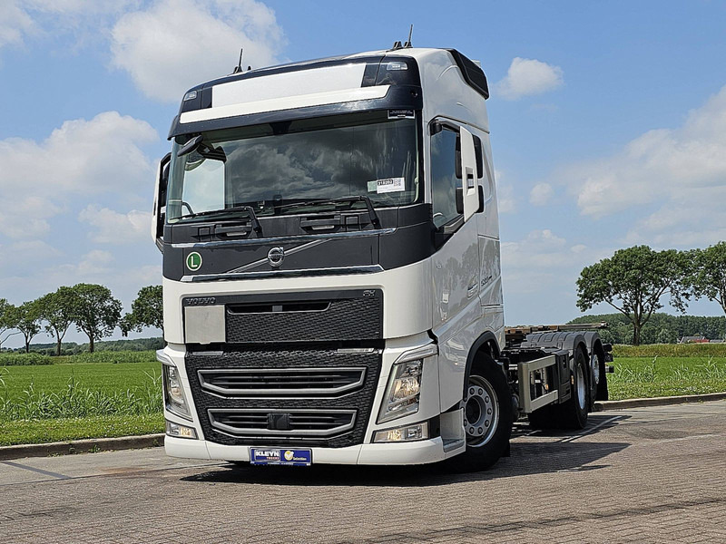 Volvo FH 500 - Camião transportador de contêineres/ Caixa móvel: foto 1 Volvo FH 500 - Camião transportador de contêineres/ Caixa móvel: foto 1