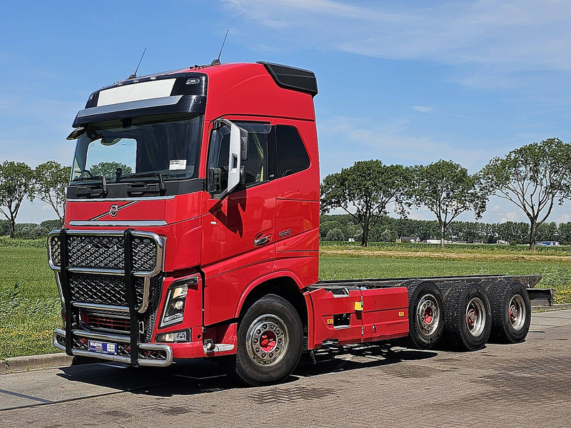 Volvo FH 650 8X4 RETARDER - Camião chassi: foto 2 Volvo FH 650 8X4 RETARDER - Camião chassi: foto 2