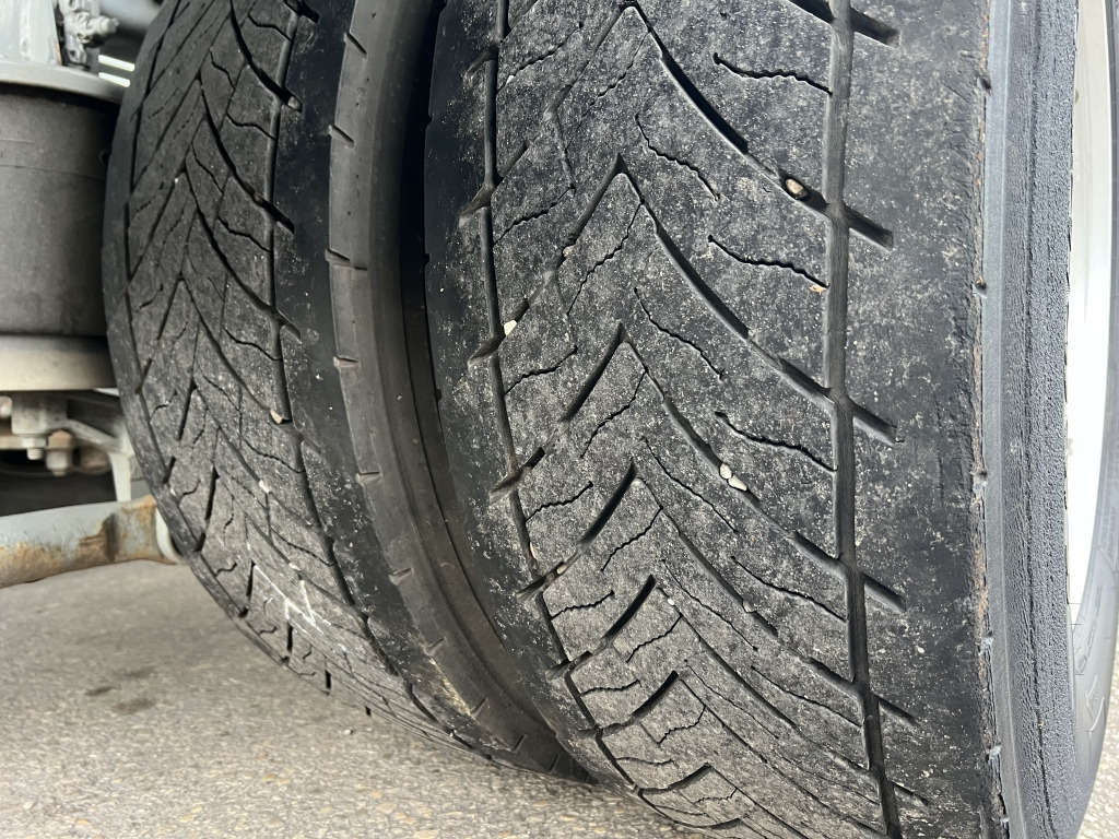 Iveco Stralis AD190S31 4,2mRdst Klimaaut. Intander ACC - Camião chassi: foto 5 Iveco Stralis AD190S31 4,2mRdst Klimaaut. Intander ACC - Camião chassi: foto 5