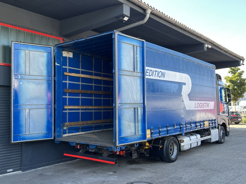 Mercedes-Benz Actros 1840 MEGA Jumbo Klima Reatarder ACC-Tempo - Camião de lona: foto 4 Mercedes-Benz Actros 1840 MEGA Jumbo Klima Reatarder ACC-Tempo - Camião de lona: foto 4