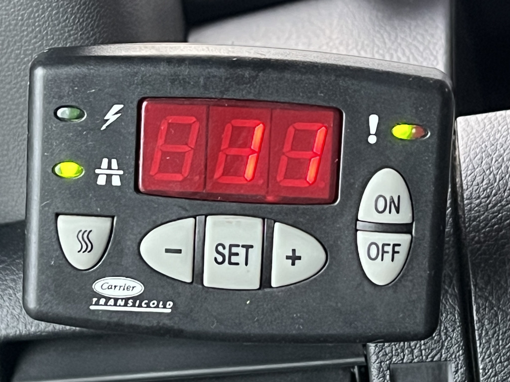 Mercedes-Benz Sprinter 316 CDI 4x4 3,4m CarrierViento Tiefkühl - Carrinha frigorífica: foto 2 Mercedes-Benz Sprinter 316 CDI 4x4 3,4m CarrierViento Tiefkühl - Carrinha frigorífica: foto 2