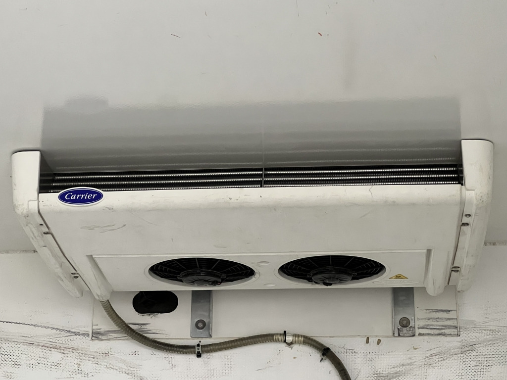 Mercedes-Benz Sprinter 316 CDI 4x4 3,4m CarrierViento Tiefkühl - Carrinha frigorífica: foto 4 Mercedes-Benz Sprinter 316 CDI 4x4 3,4m CarrierViento Tiefkühl - Carrinha frigorífica: foto 4