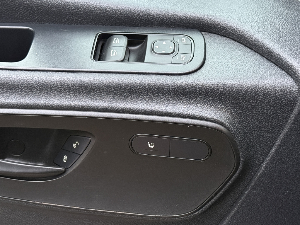 Mercedes-Benz Sprinter 319 CDI MAXII DOKA Klima LuftfederAHK - Carrinha de lona, Carrinha cabine dupla: foto 4 Mercedes-Benz Sprinter 319 CDI MAXII DOKA Klima LuftfederAHK - Carrinha de lona, Carrinha cabine dupla: foto 4