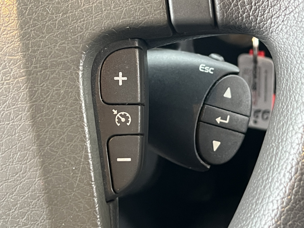 Volvo FL 260 7,2m LBW Klima Tempomat AHK Orig. 125'km - Camião de lona: foto 3 Volvo FL 260 7,2m LBW Klima Tempomat AHK Orig. 125'km - Camião de lona: foto 3