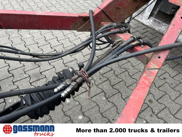 Goldhofer TU 3-24/80, hydr. Rampen, Verbr. auf 3m - Reboque baixa: foto 5 Goldhofer TU 3-24/80, hydr. Rampen, Verbr. auf 3m - Reboque baixa: foto 5