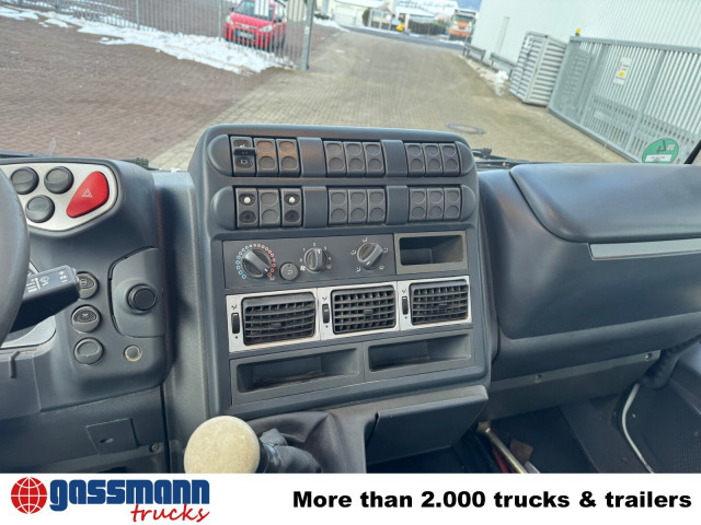 Iveco EuroCargo ML 80E18 K 4x2 - Camião basculante: foto 3 Iveco EuroCargo ML 80E18 K 4x2 - Camião basculante: foto 3