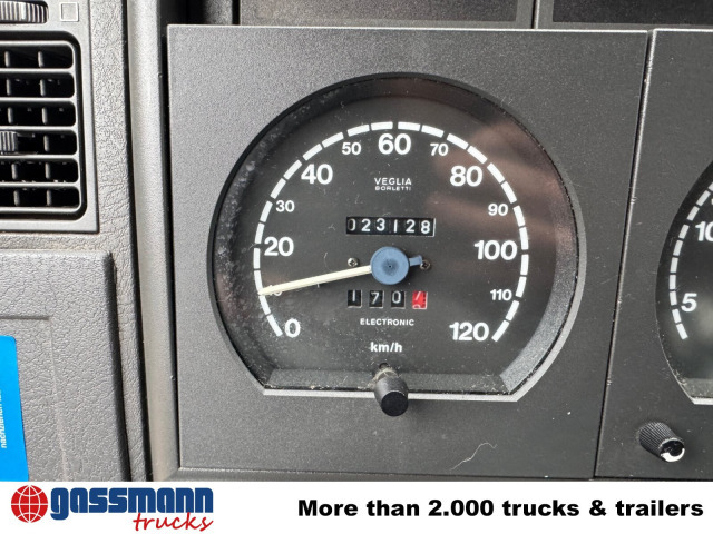 Iveco EuroFire FF 100 E 21 WR tector 4x4 Doka, LF 8/6 - Carro de bombeiro: foto 5 Iveco EuroFire FF 100 E 21 WR tector 4x4 Doka, LF 8/6 - Carro de bombeiro: foto 5