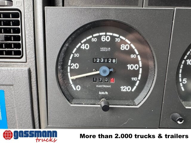 Iveco FF 100 EW 4x4 Doka, LF 8/12, Euro Fire - Ambulância: foto 5 Iveco FF 100 EW 4x4 Doka, LF 8/12, Euro Fire - Ambulância: foto 5