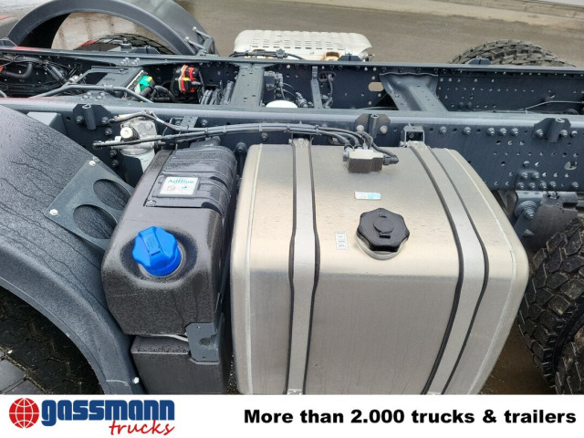 Iveco T-Way AT410T51 8x4, Retarder, Nebenantrieb, 4x - Camião chassi: foto 2 Iveco T-Way AT410T51 8x4, Retarder, Nebenantrieb, 4x - Camião chassi: foto 2