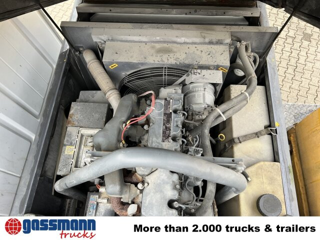 Iveco Trakker AD260T36 6x4, AMV Hubsteiger + - Camião cisterna, Camião grua: foto 5 Iveco Trakker AD260T36 6x4, AMV Hubsteiger + - Camião cisterna, Camião grua: foto 5