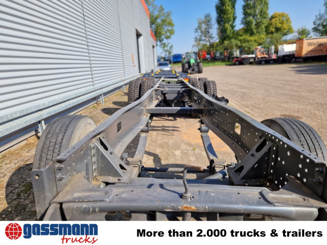 Iveco Trakker AD260T45 6x4, BRANDSCHADEN FAHRERHAUS! - Camião chassi: foto 2 Iveco Trakker AD260T45 6x4, BRANDSCHADEN FAHRERHAUS! - Camião chassi: foto 2