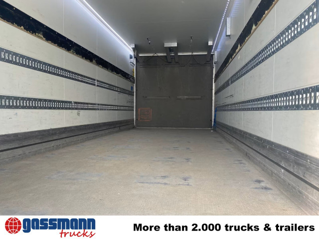 Kofferanhänger mit LBW, Durchladesystem - Reboque furgão: foto 4 Kofferanhänger mit LBW, Durchladesystem - Reboque furgão: foto 4